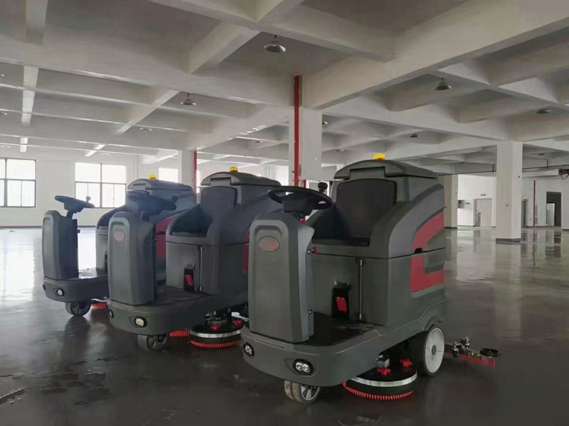 地面有污漬怎么辦？揚(yáng)子洗地機(jī)幫你解決