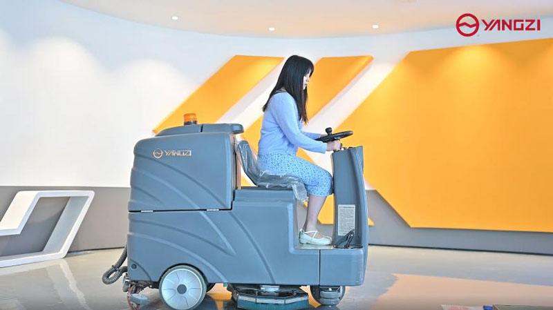 電池供電的洗地機的優(yōu)勢！